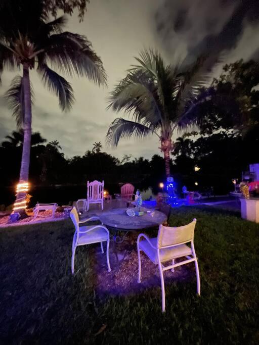 Kasa Karma On Water King Pool Paradise,Best Beaches,Restaurants, Gulfstream,Hard Rock Casino Holiday home Hallandale Beach